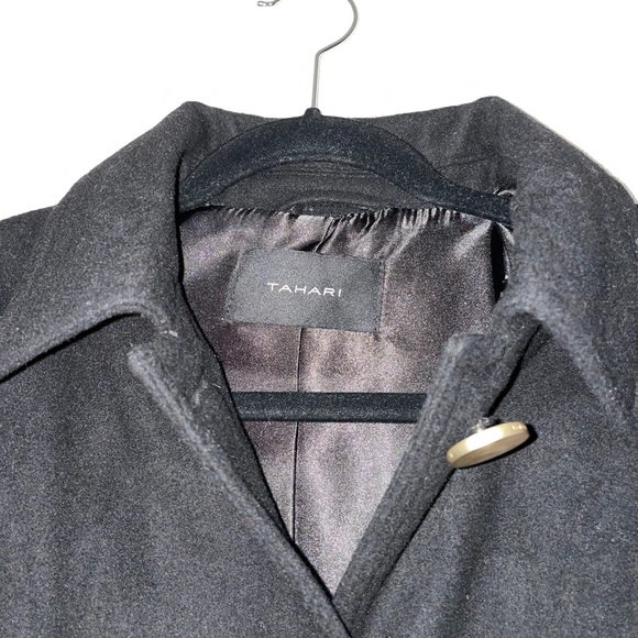 Tahari woolen coat - Picture 2 of 3